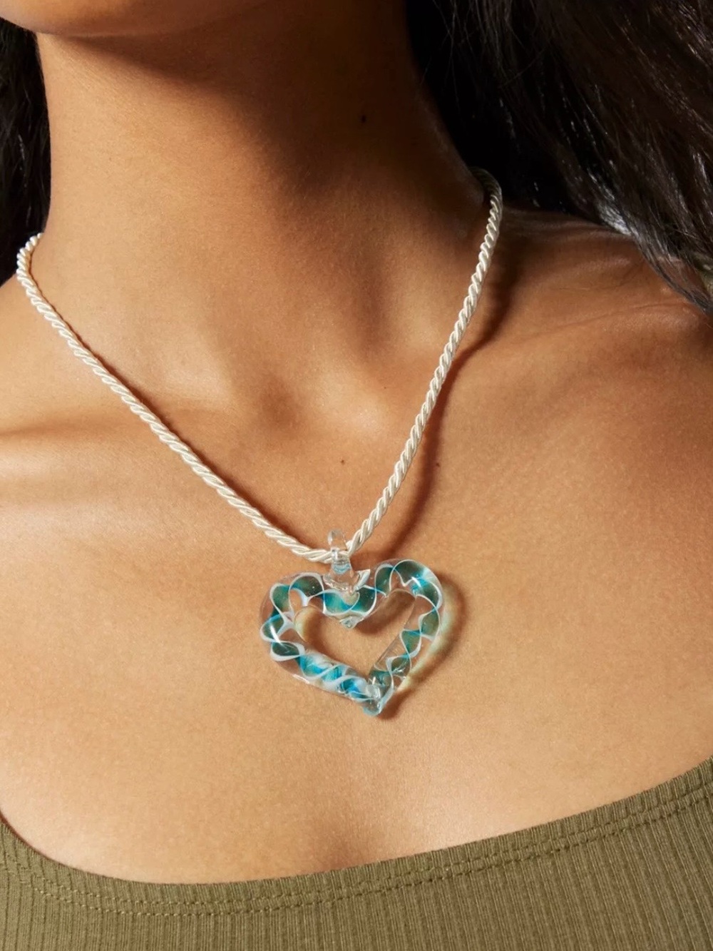 NWT UO glass pendant necklace